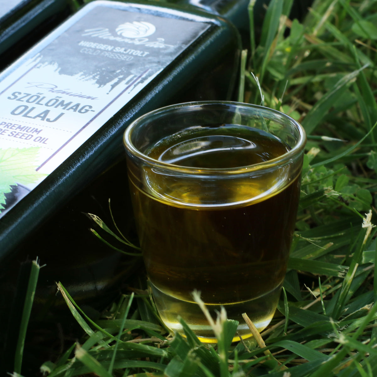 Mannavita mađarsko hladno prešano ulje od sjemenki grožđa • 250 ml